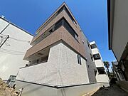 上野芝駅より徒歩7分 新築 3階建の賃貸物件