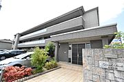 諏訪ノ森駅より徒歩7分 築16年10ヶ月 3階建の賃貸物件