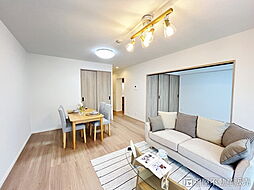 コープヒルズ美桜 4LDKのリビング/ダイニング