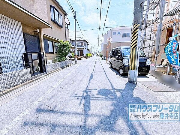 藤井寺北小学校まで徒歩約4分♪