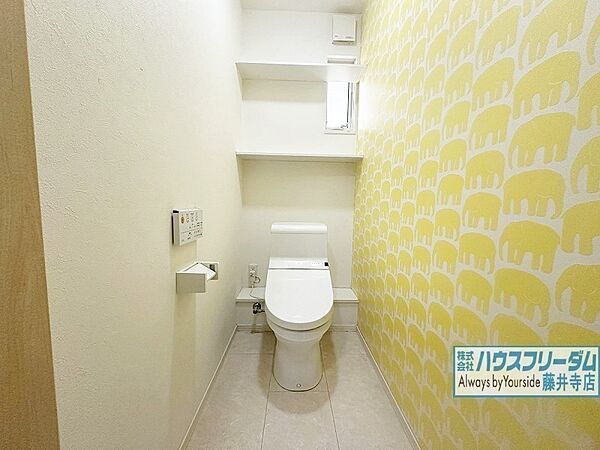ウォシュレット付きのトイレは便利ですね