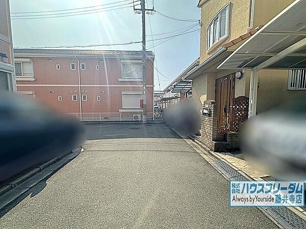 前道も見晴らしが良く広々としております