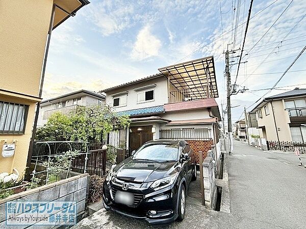 外観：327002259944