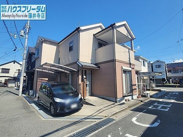 普通車もゆったり駐車可能！