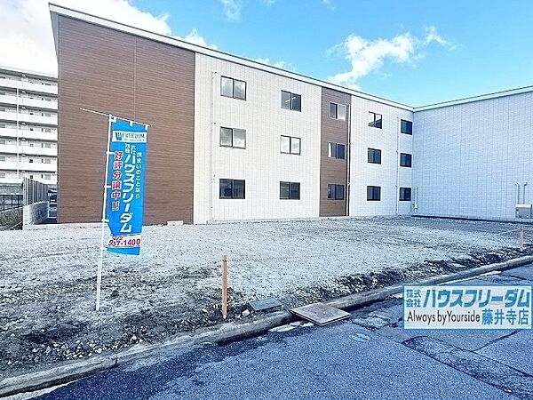 外観：327002237833