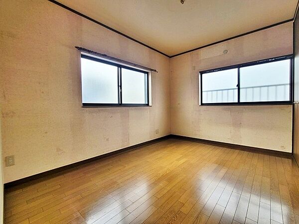 壁クロスなども住宅ローンに組み込んで貼替え可能