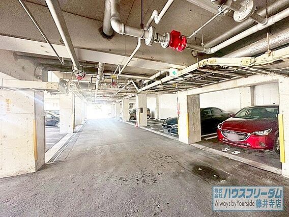 駐車場はこちら...