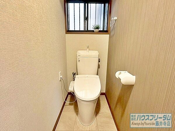 トイレにはウォシュレット完備！