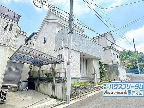 間口が広く陽当たり良好