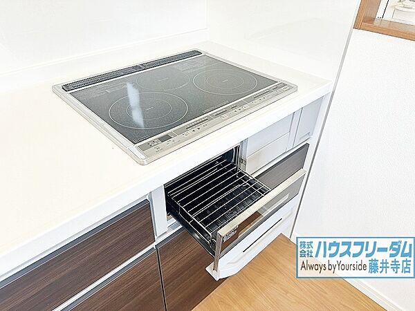 お掃除楽々IHコンロ、いつも綺麗な状態を保てます！