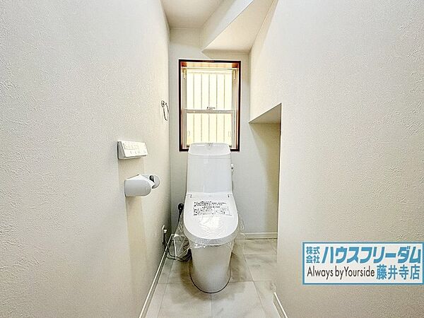 トイレにはウォシュレット完備！