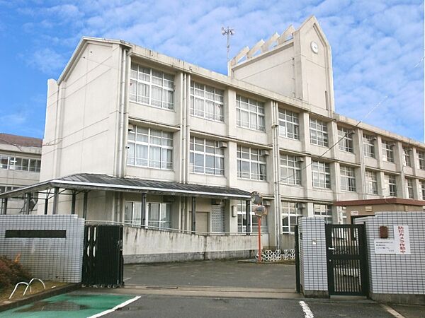 羽曳野市立西浦東小学校