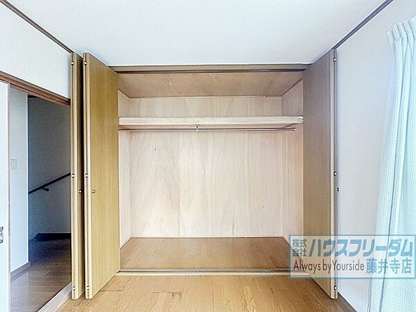 収納たっぷりございますのでお部屋を広く使えます！