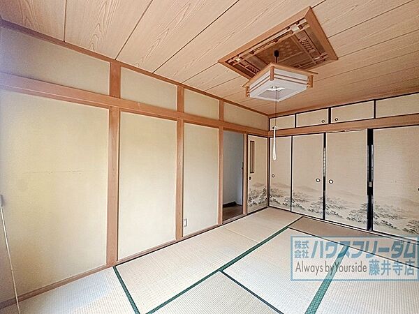 採光の良い和室はのんびりとくつろげる空間！