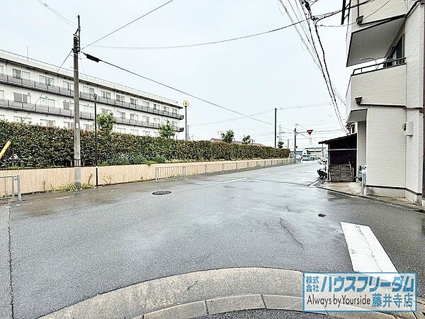前面道路はこちら♪