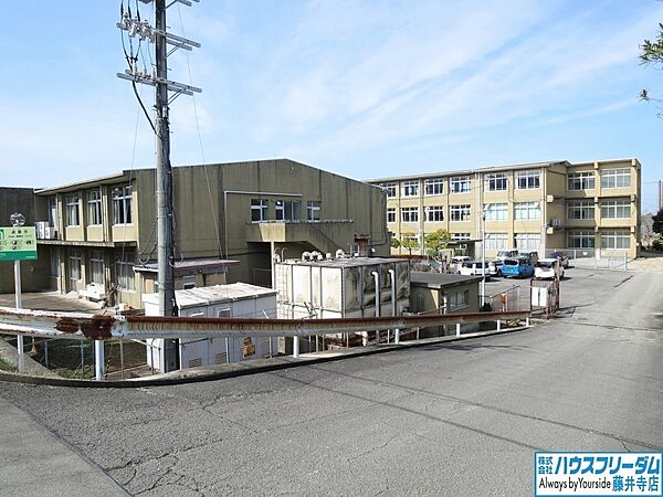 河内長野市立南花台中学校