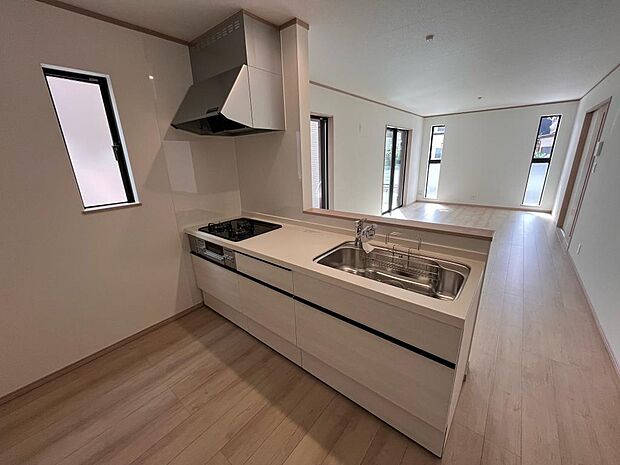 対面のシステムキッチン