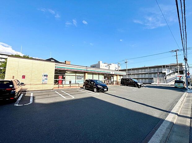 セブンイレブン大和中央5丁目店まで約430m