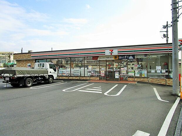 セブンイレブン座間南栗原3丁目店まで約110m