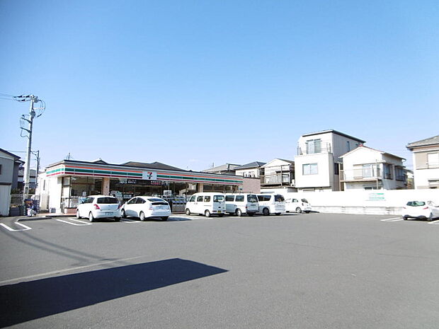 セブンイレブン綾瀬蓼川2丁目店まで約380m