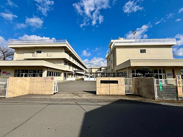 東原小学校まで約610m