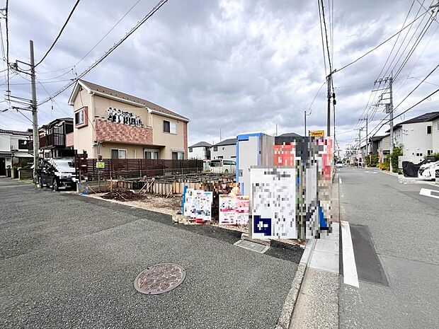 販売現地