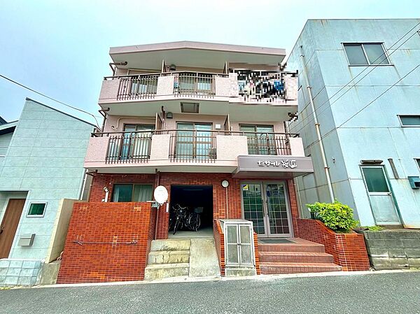 販売現地