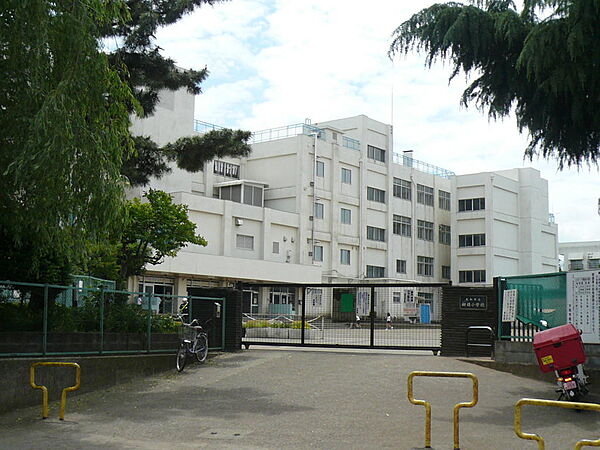 柳橋小学校まで約1030m