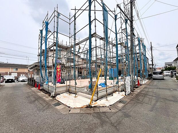 販売現地、角地