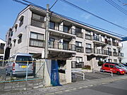 北綾瀬駅より徒歩8分 築36年6ヶ月 3階建の賃貸物件