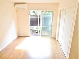 トレーヴォ 1階1Kのリビング/ダイニング