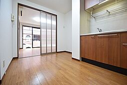 コブチ・カルミア 2階2DKのリビング/ダイニング