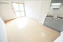 クアルト 2階ワンルームのリビング/ダイニング