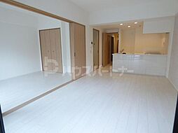 サンパレス綾瀬 7階3LDKのリビング/ダイニング