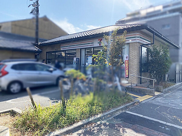 セブンイレブン京都神宮丸太町店