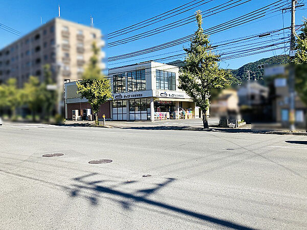 ダックス左京修学院店