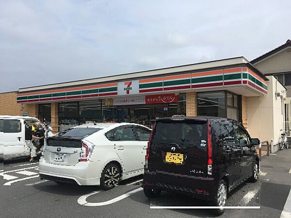 画像21:【コンビニエンスストア】セブンイレブン 前橋朝倉町1丁目店まで128ｍ