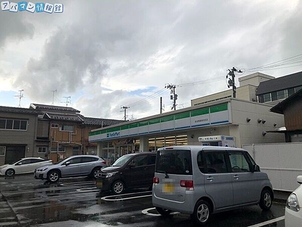 画像7:ファミリーマート新潟商業高校前店 349m