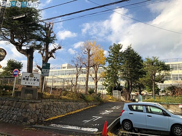 画像3:新潟市立関屋小学校 348m