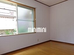 ベルヴェデール南台 102 1階ワンルームのリビング/ダイニング