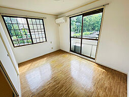 ルネ・マツトシ 201 2階2DKのリビング/ダイニング