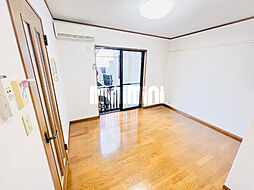 メゾンS・K 101 1階ワンルームのリビング/ダイニング