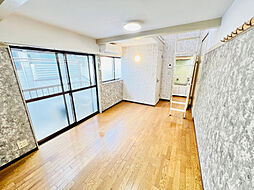 ブランドールIII 2階1Kのリビング/ダイニング