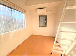 メゾンド・ユウ 203 2階ワンルームのリビング/ダイニング