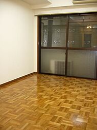 メゾンドスバル 105 1階ワンルームのリビング/ダイニング