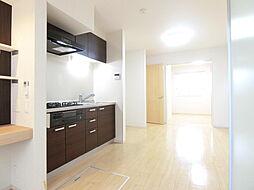 サン・グレース 1階1LDKのリビング/ダイニング