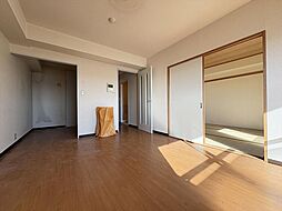 ツイン・アベニュー 505 5階3LDKのリビング/ダイニング