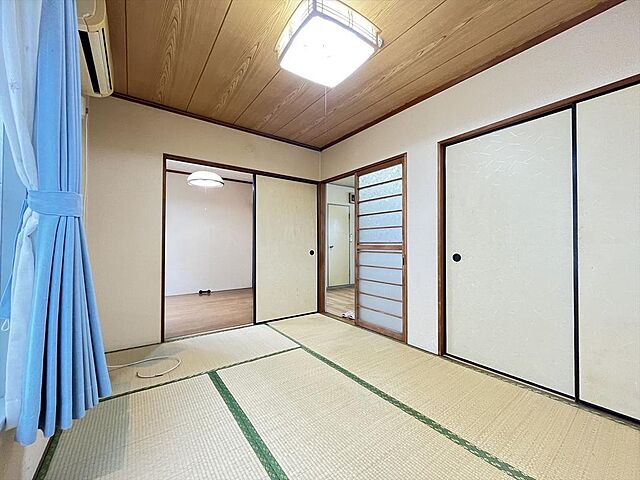 寝室