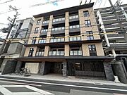 烏丸駅より徒歩9分 3階 築2年9ヶ月の賃貸物件