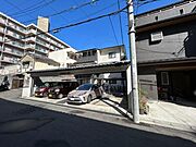 北野白梅町駅よりバス7分 徒歩3分 1階 築11年8ヶ月の賃貸物件